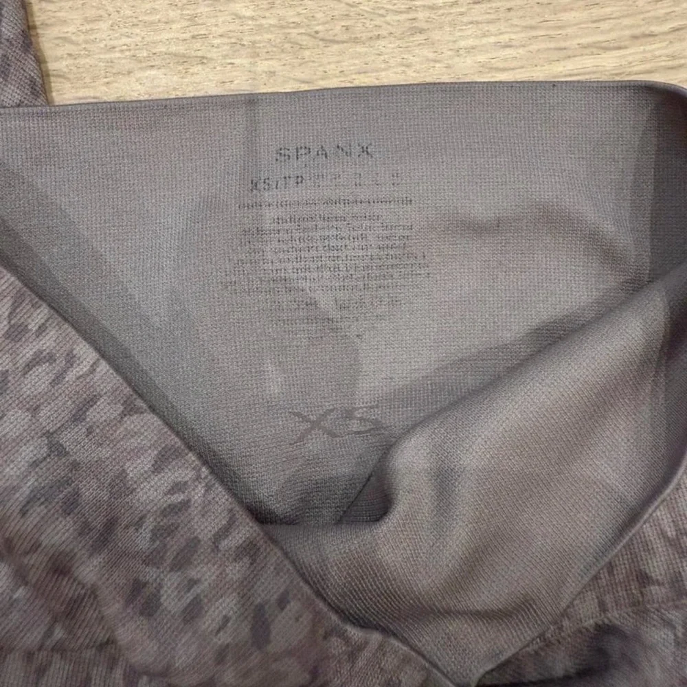 SPANX Animal Print Leggings - XS - Picture 4 of 4
